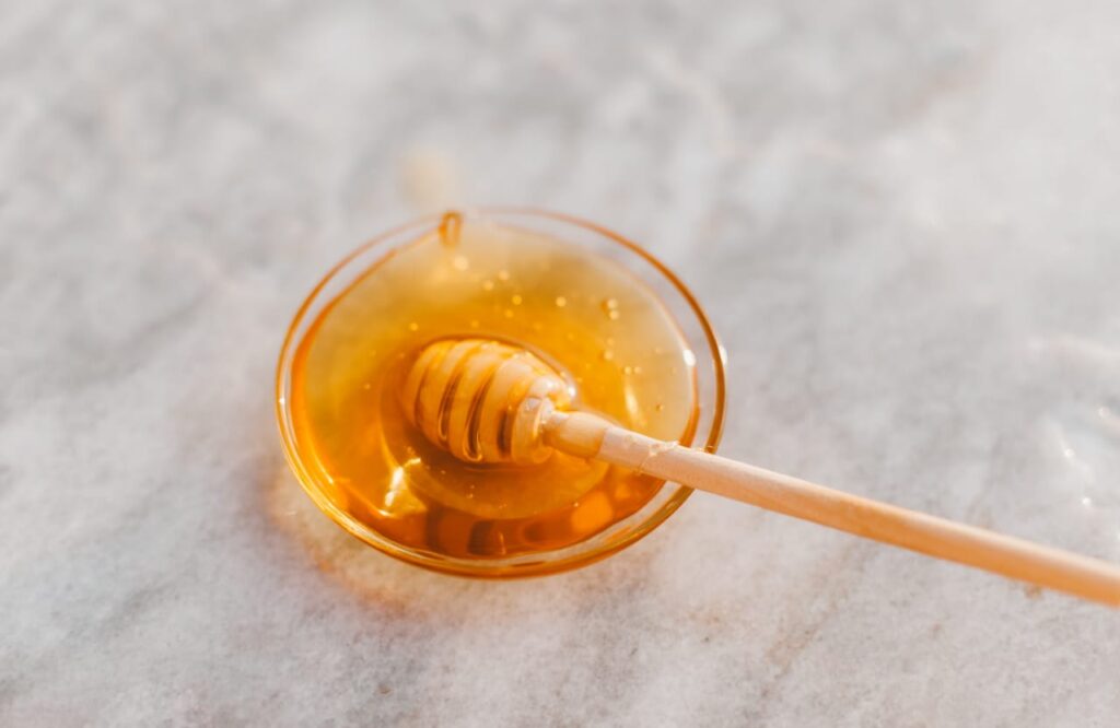 khasiat madu untuk kecantikan kulit dan rambut
