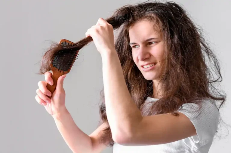 5 Cara Merawat Rambut Kering dan Kasar agar Kembali Sehat