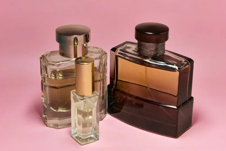 7 Jenis Aroma Parfum Pria Terbaik: Langsung Memikat Wanita