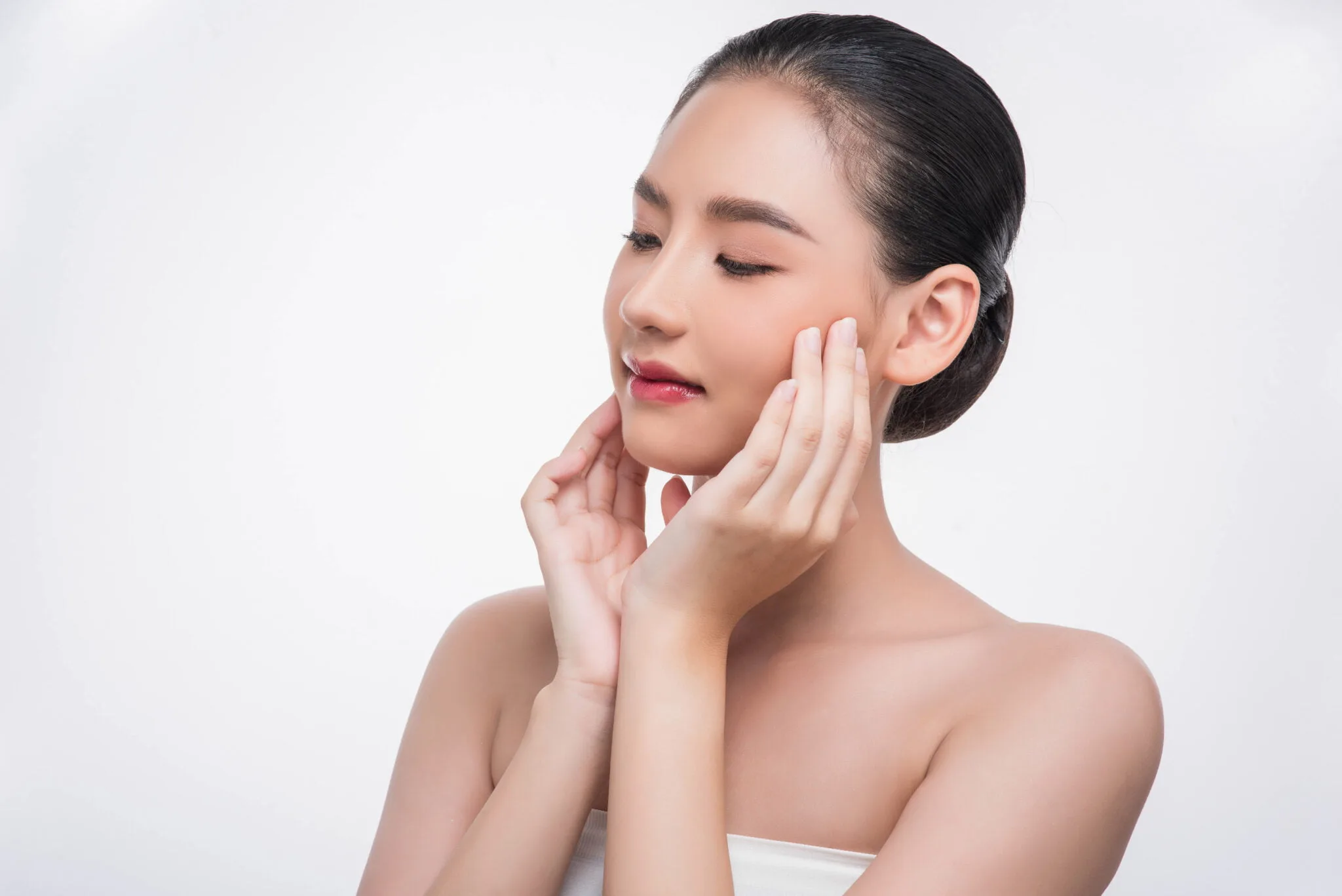 cara mengencangkan wajah secara alami
