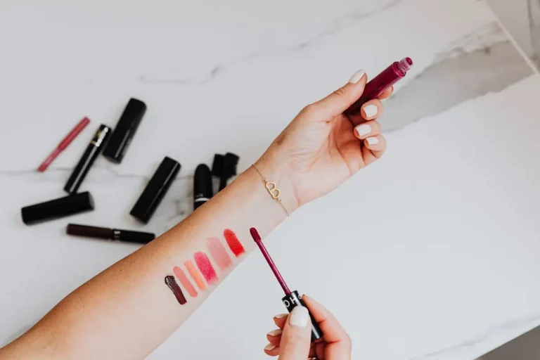 5 Cara Membuat Lip Stain untuk Brand Sendiri dengan Jasa Maklon