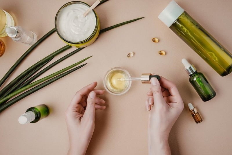 bahan dalam membuat clarifying toner