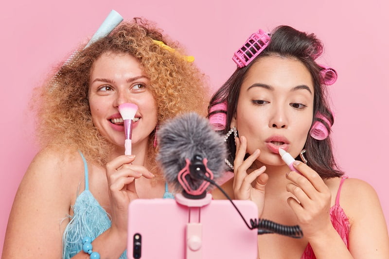 cara memilih beauty influencer untuk brand kosmetik