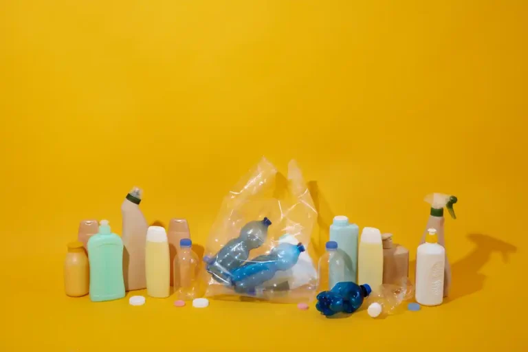 4 Ciri-ciri Kosmetik Ilegal & Bahayanya untuk Kulit