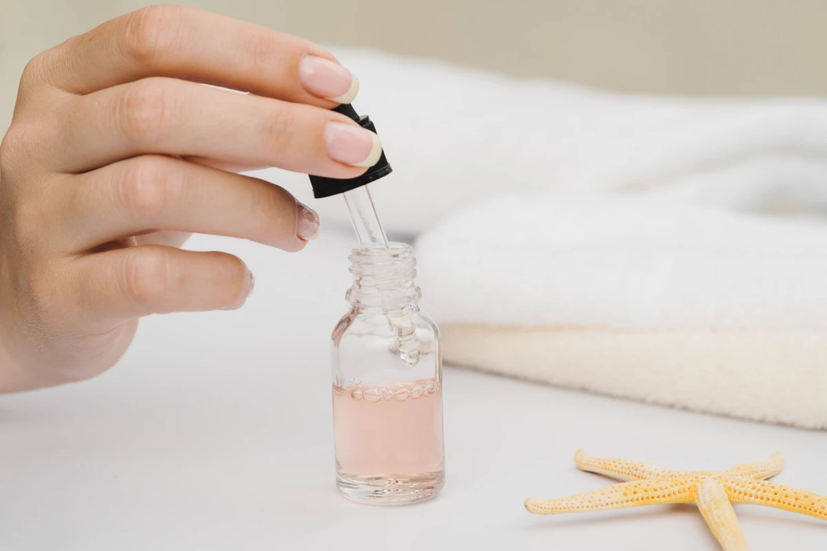 cara menggunakan nail polish remover