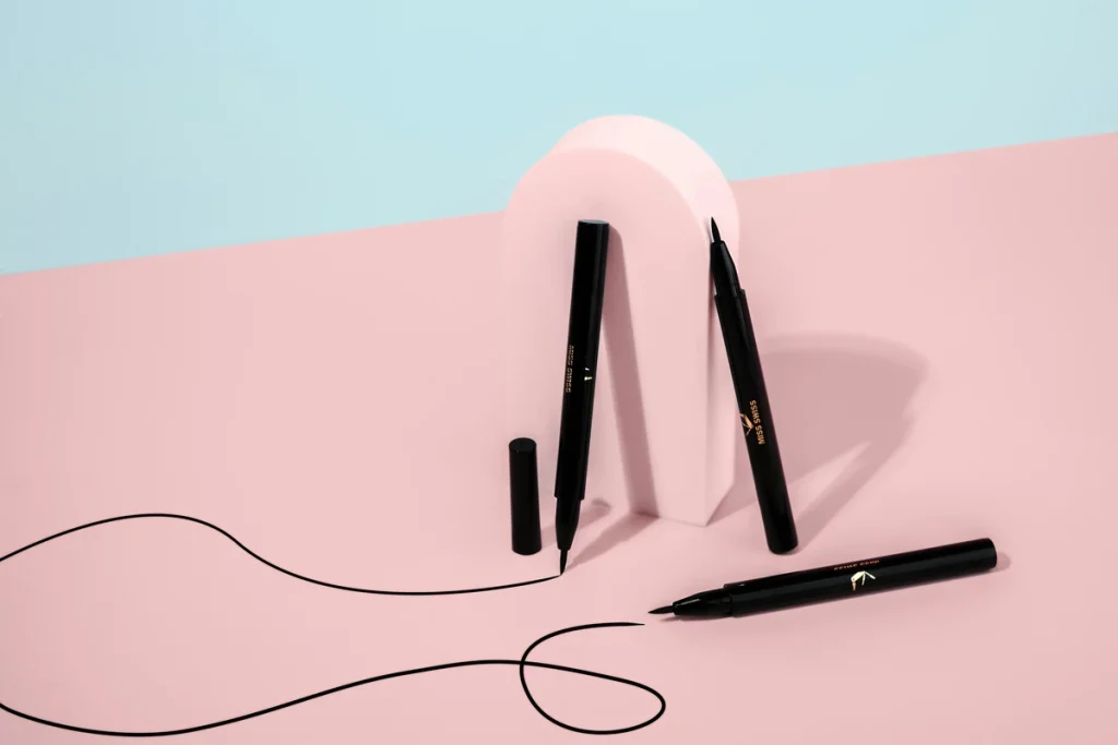 maklon liquid eyeliner waterproof 1