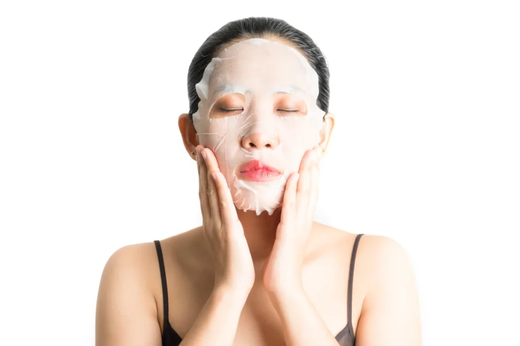apakah setelah pakai sheet mask harus cuci muka
