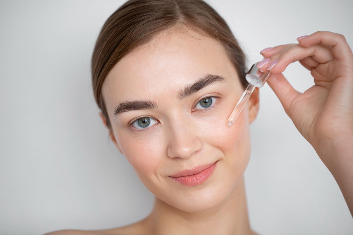 apakah niacinamide bisa mencerahkan wajah