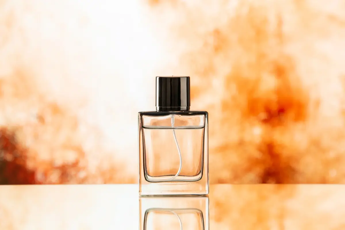 cara mengembalikan aroma parfum