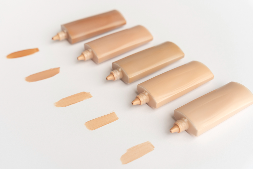 perbedaan skin tint dan foundation