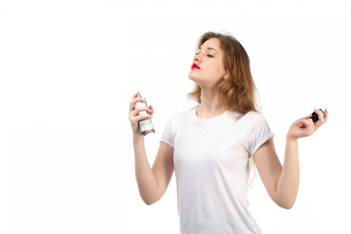 apakah body mist bisa dipakai di baju