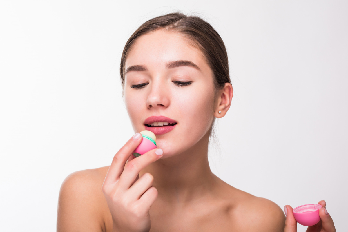 cara membuat scrub bibir