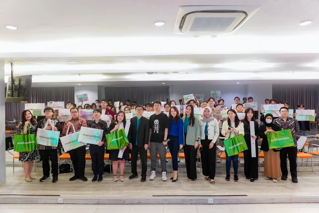 seminar mahasiswa UC