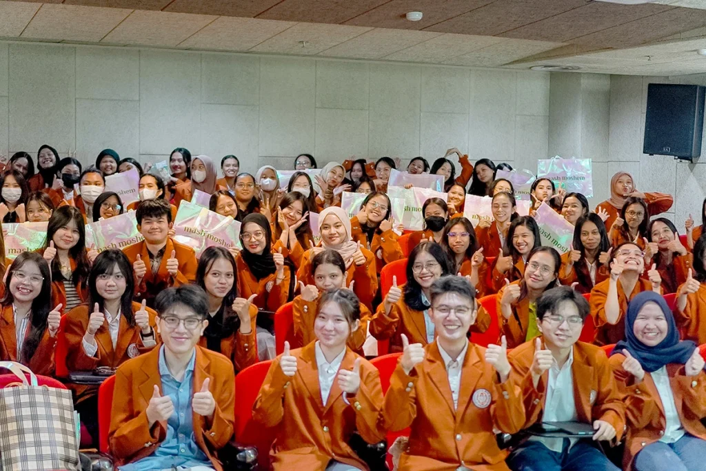 kolaborasi mash moshem dengan fakultas farmasi UKWMS