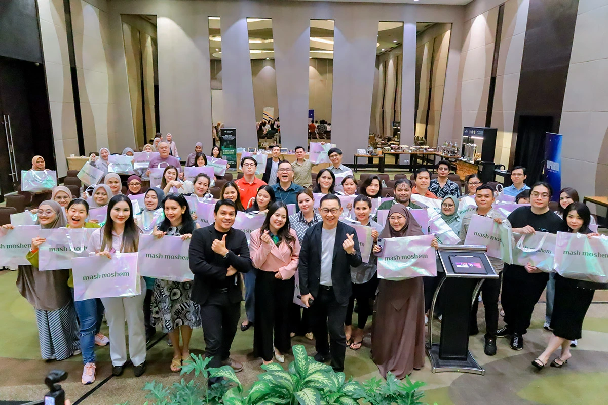 Peserta-bersama-pemateri-TikTok-Beauty-Revolution