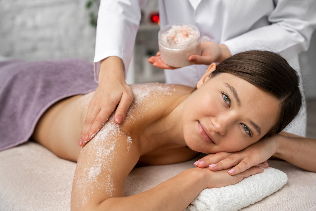 cara memakai body scrub agar cepat putih