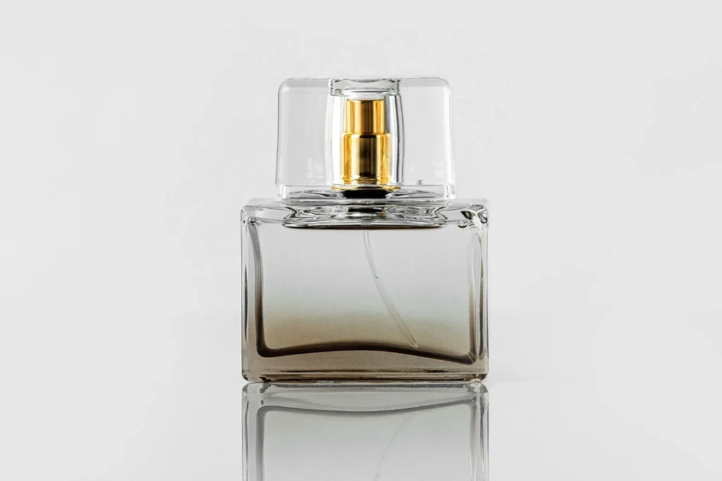 ciri-ciri overclaim produk parfum