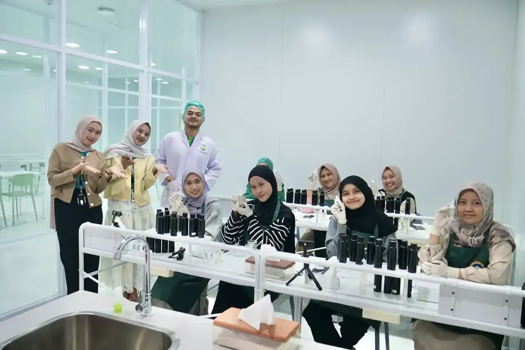 DIY Beauty Lab Vol 8 Mempelajari Formulasi Hair Oil Serum