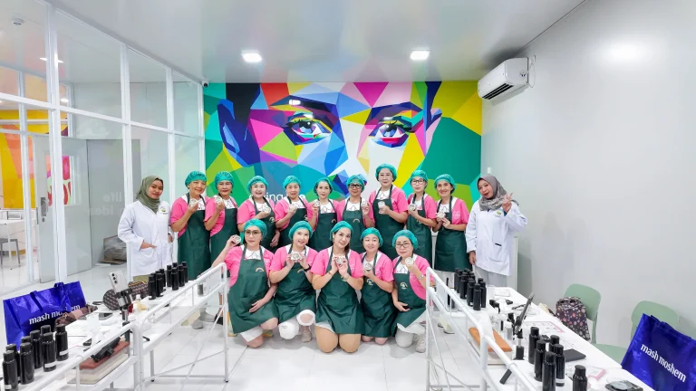 Komunitas The Wives Dalami Peluang Bisnis Kosmetik Melalui DIY Beauty Lab 
