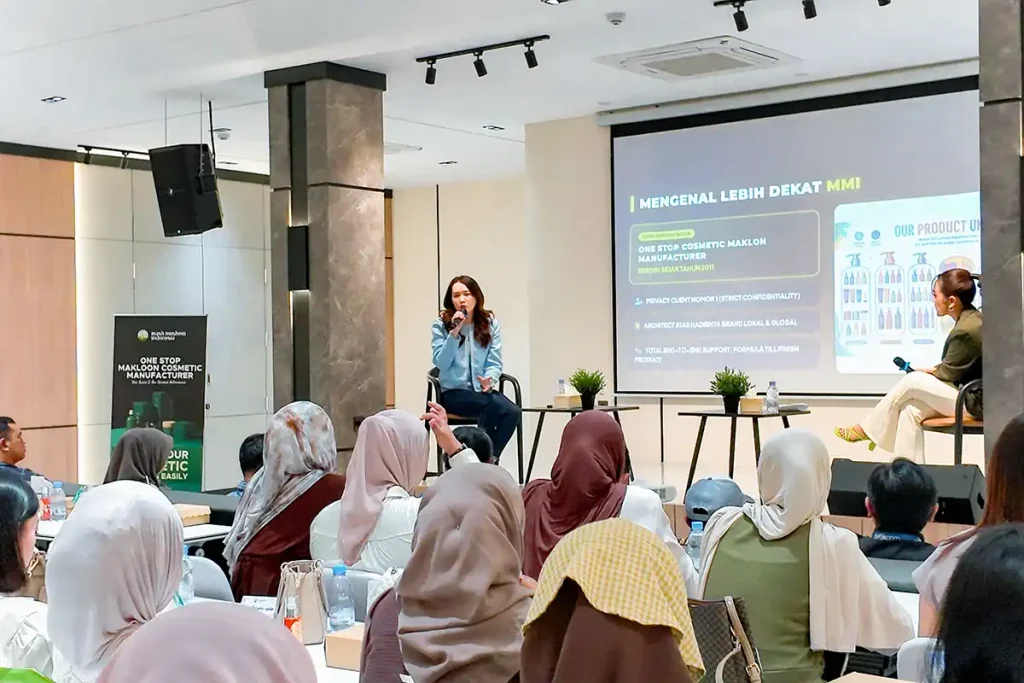 Kegiatan seminar bersama CEO Mash Moshem