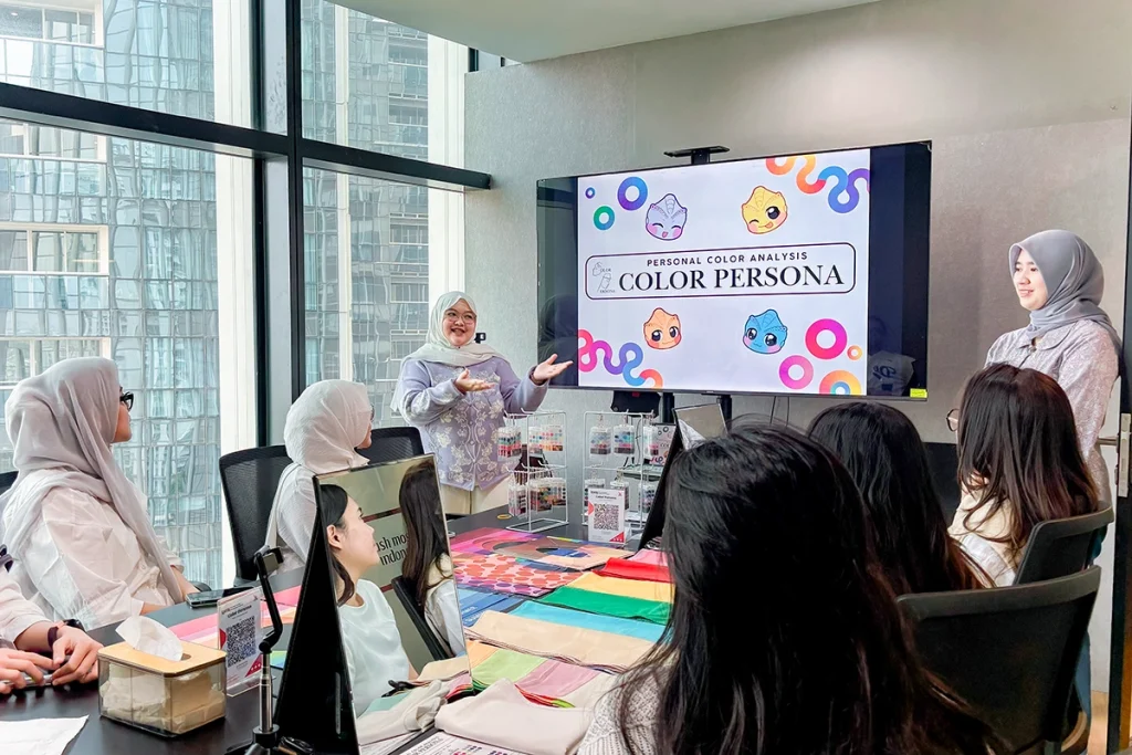 Edukasi Color Persona dengan seluruh peserta