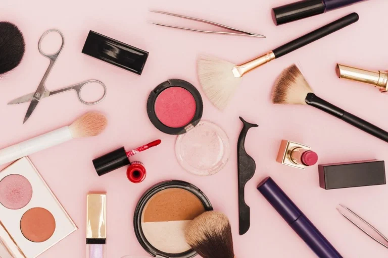 Jasa Maklon Kosmetik untuk Klinik Kecantikan dengan Formula Custom, BPOM & Halal