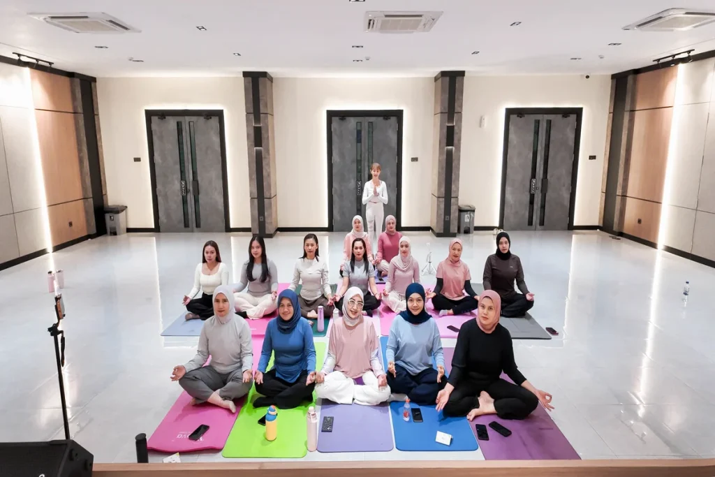 foto bersama yoga instructor scent motion di DIY Beauty Lab Vol. 28