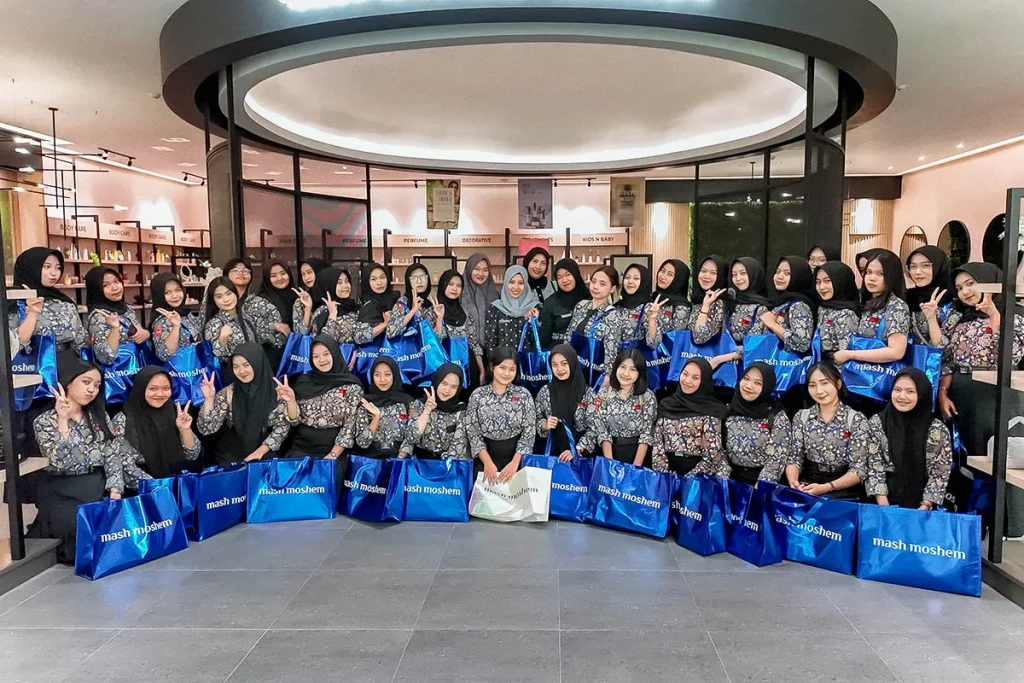 Foto bersama kunjungan industri SMA Negeri 1 Rejotangan